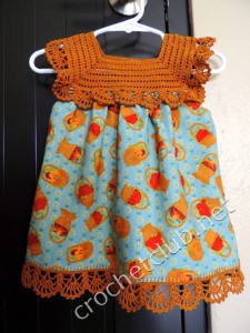 Платья для малышек. Вязание и ткань