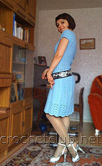 голубое платье