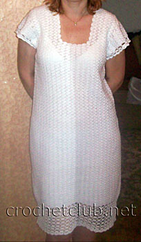 платье белого цвета