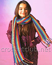 яркий полосатый шарф
