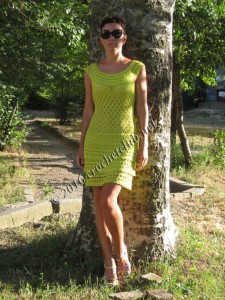 Салатовое платье по мотивам Ванессы Монторо