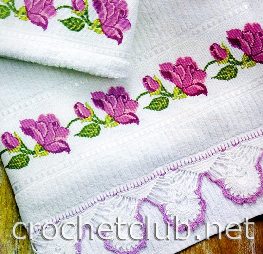 полотенце с вышитыми цветами 1